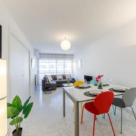 La Perle Grand 2p Terrasse Centre Proche Plages Clim Appartement