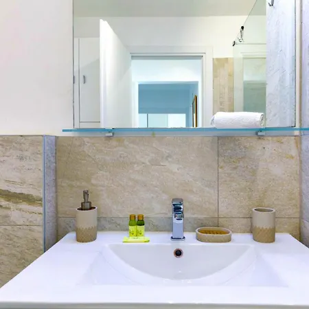 Apartment - Proche Et Jardin Bioves - Fv Menton