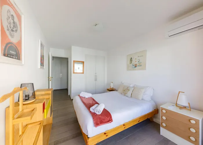 公寓 Menton City - Proche Plage Et Jardin Bioves - Fv *