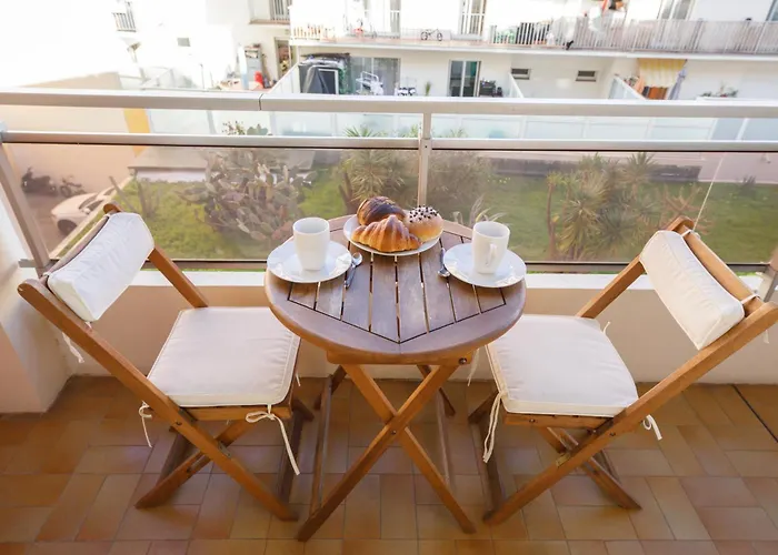 公寓 Menton City - Proche Plage Et Jardin Bioves - Fv