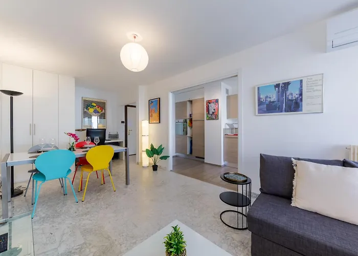 公寓 Menton City - Proche Plage Et Jardin Bioves - Fv *